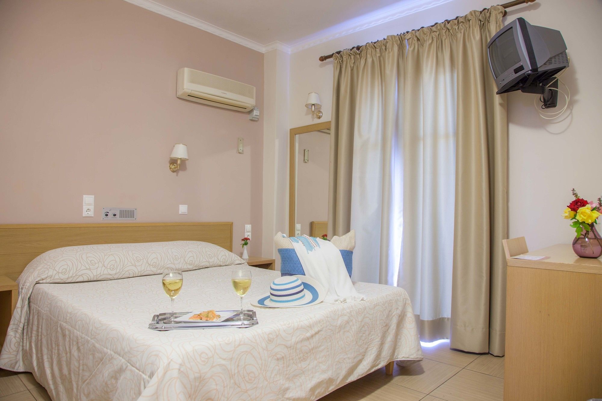 G George Aparthotel Nydri  Exterior foto